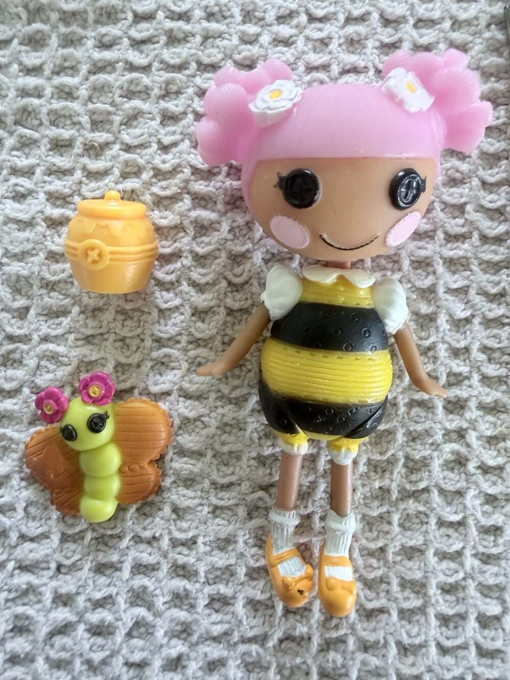 Mini Lalaloopsy Blossom's a Busy Bee Doll with Pet and Honey Pot